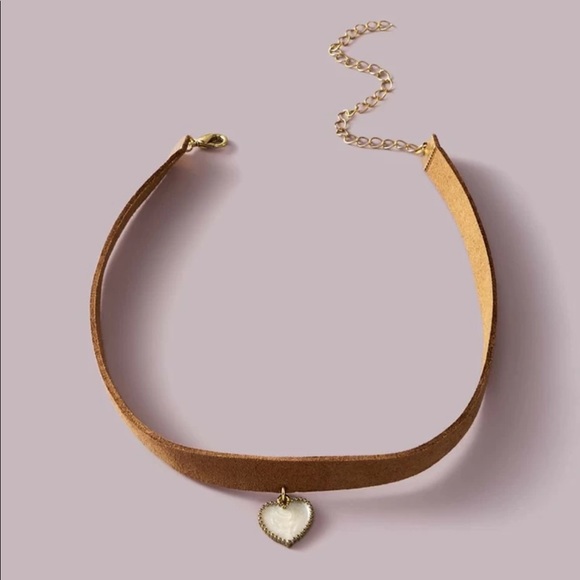 • Jamie • Heart Charm Choker - Picture 2 of 4